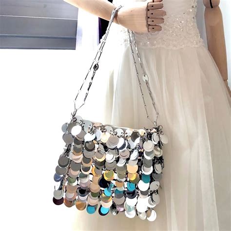 women shoulder bags with shiny